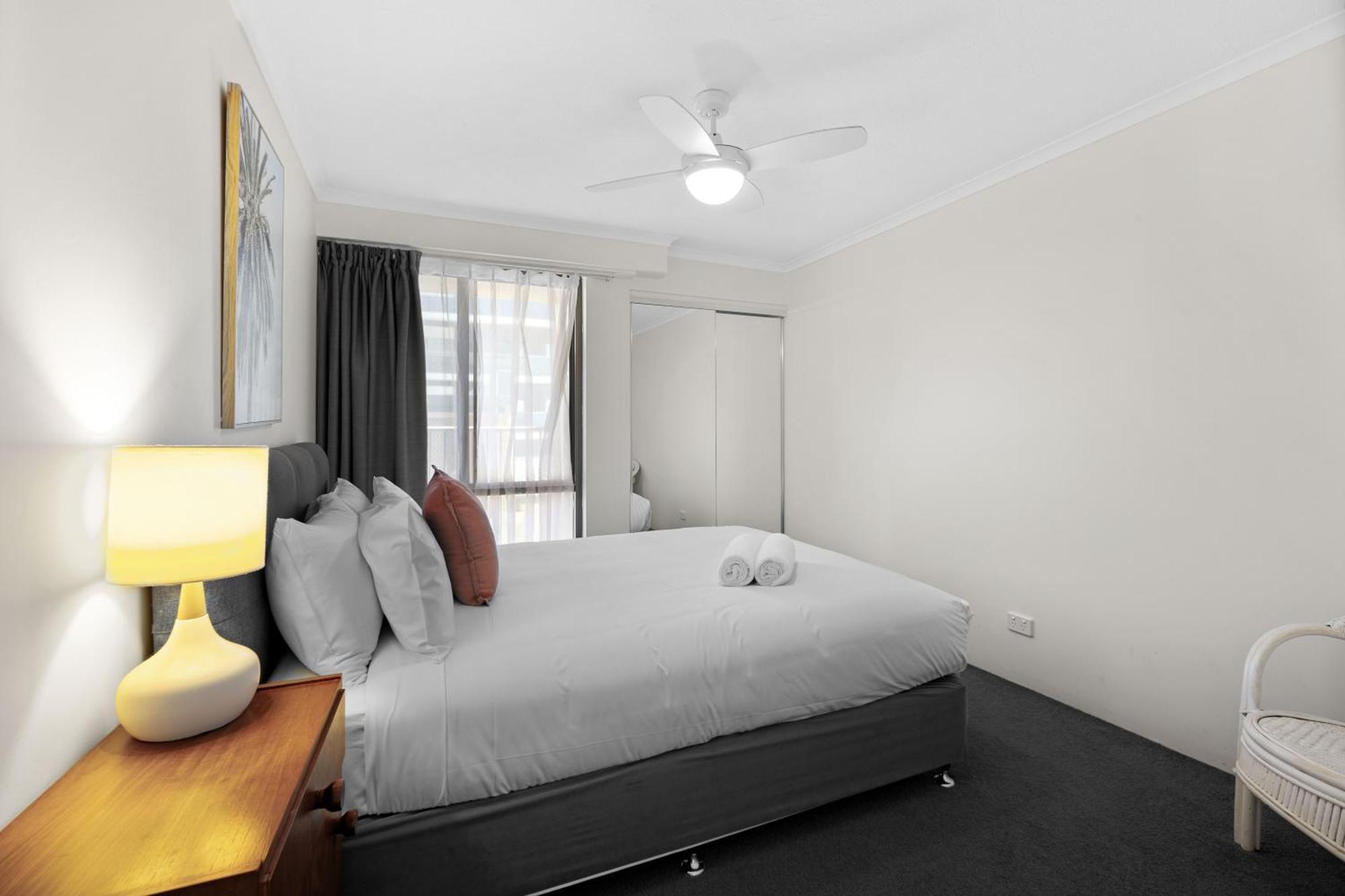 Surfside Court - Hosted By Burleigh Letting Apartman Gold Coast Kültér fotó